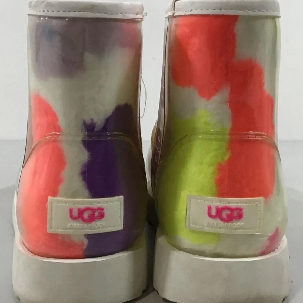 Women’s UGG Classic Clear Mini Party Spots Boots Size 7M